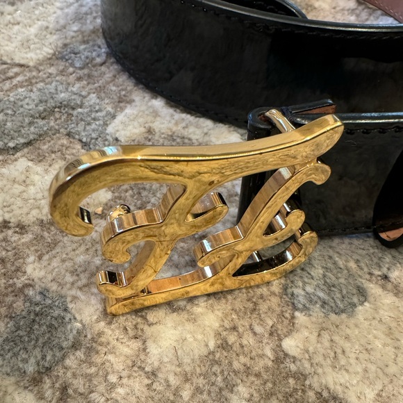 FENDI BELT!! - Picture 3 of 5